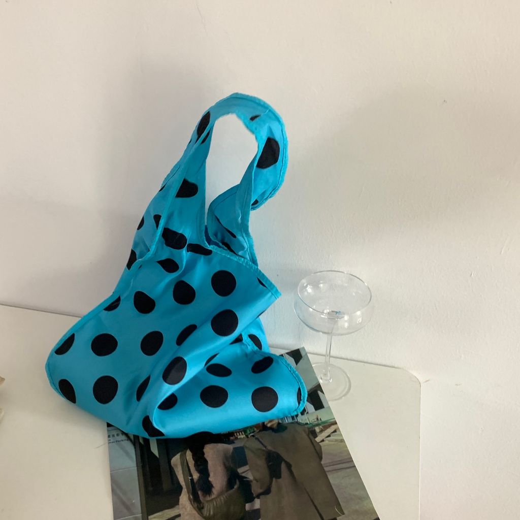 70fbb2240be766c23ec479b1e4da83e2