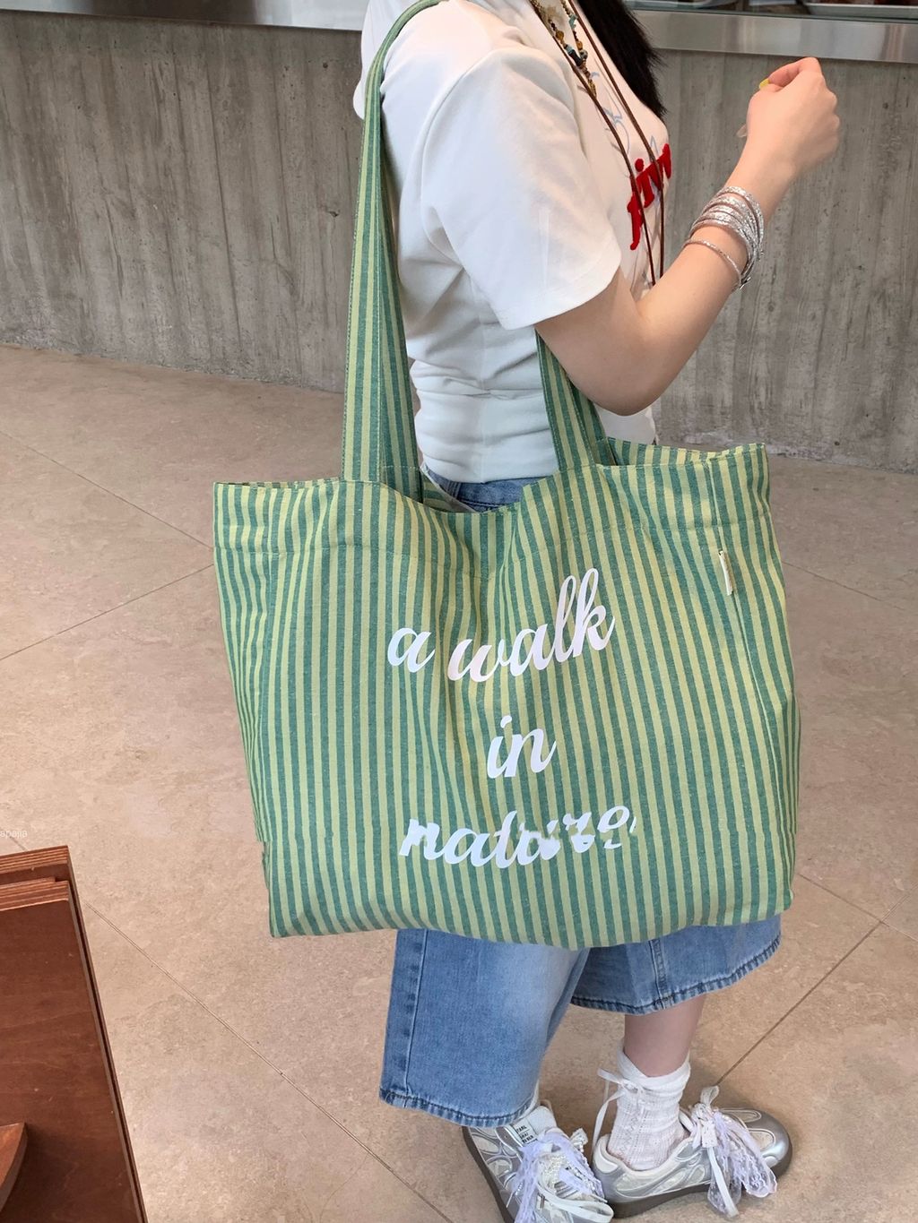 6c92e11ad0bb5f367a3ca8b89fc4df49