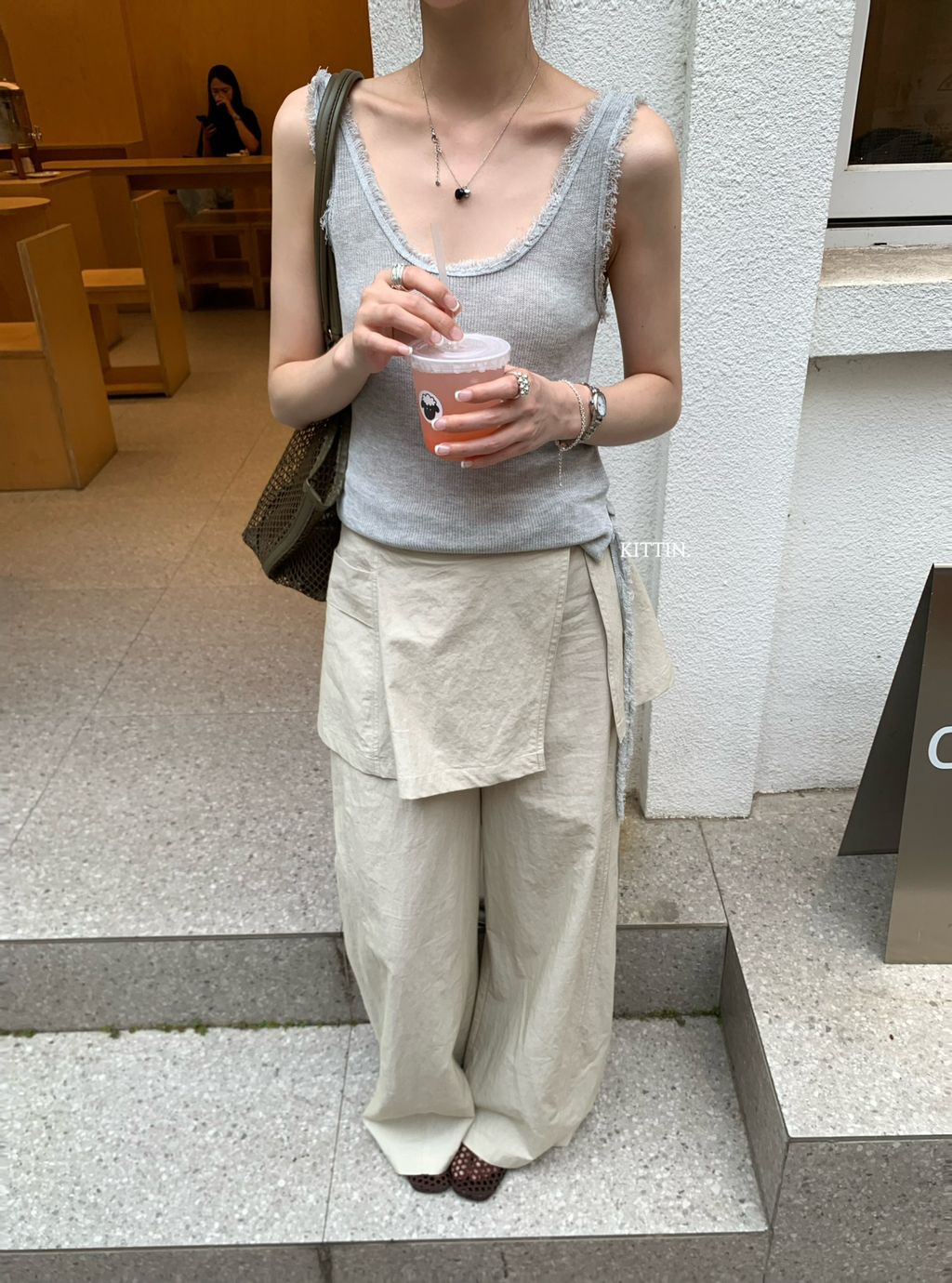 6b9c81167c8fd5346fab07af613bed99