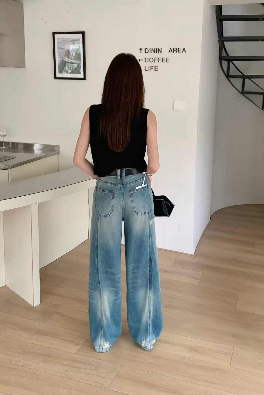 110d3e83101e9087765b25b1680e5aa2