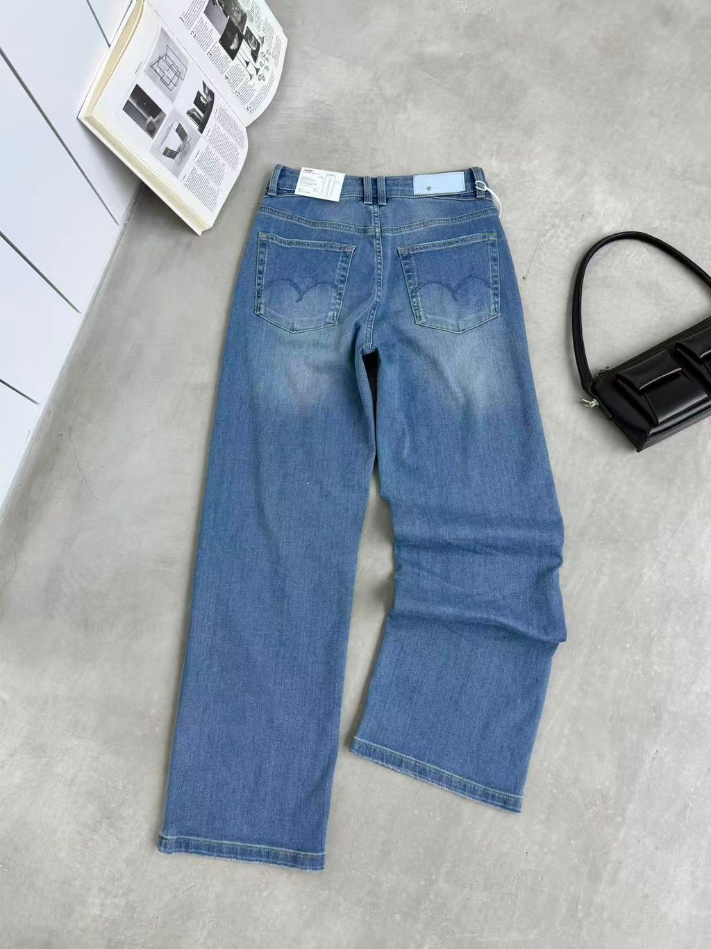 2de1a277048b980a06abeb34613215d0