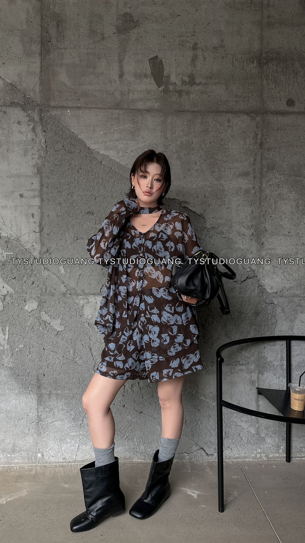 fbae51e6b73f31683417a3f1ed4e8e2a