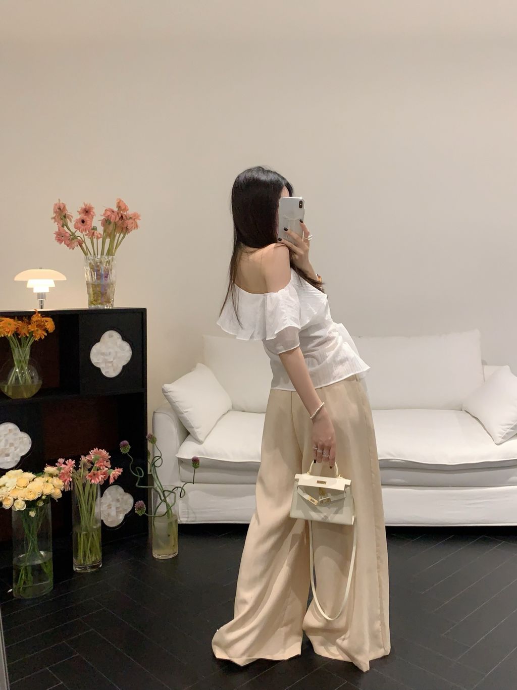 b9190a8ecb1a939232ab93d7a8f54bc3