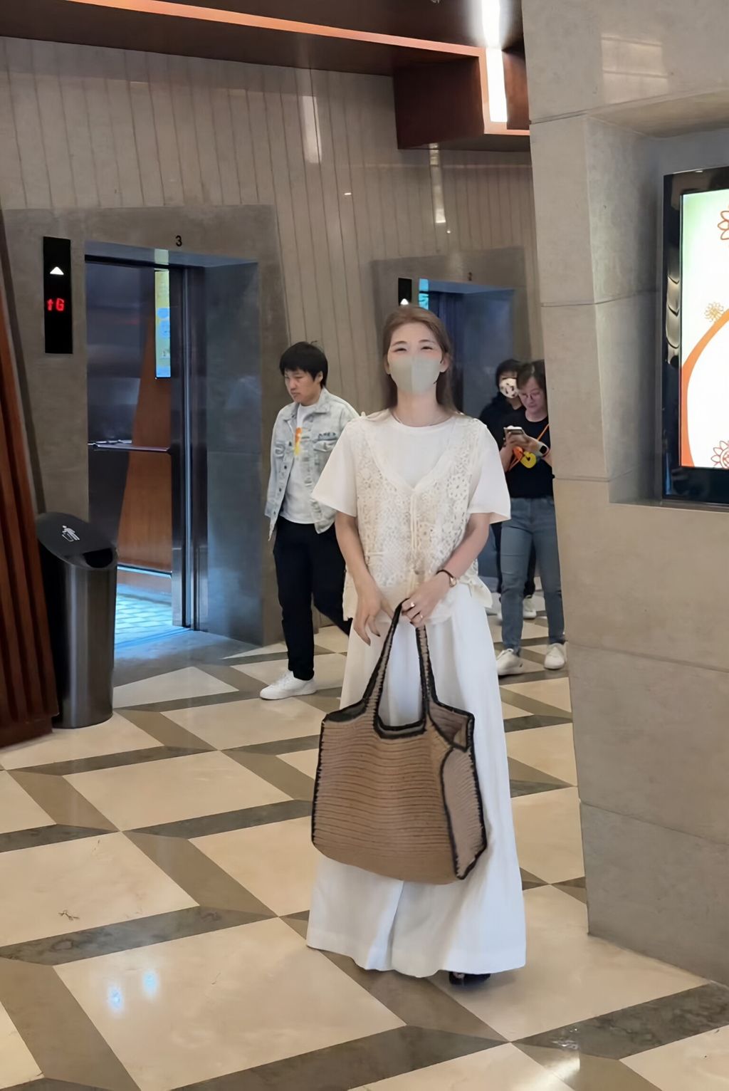 da8aabc7abe4f3c2310b36229f984f34