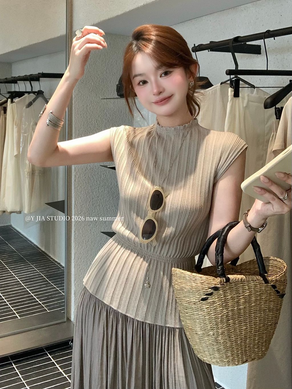 5c6b286cc610a6e1840df709bdb82540