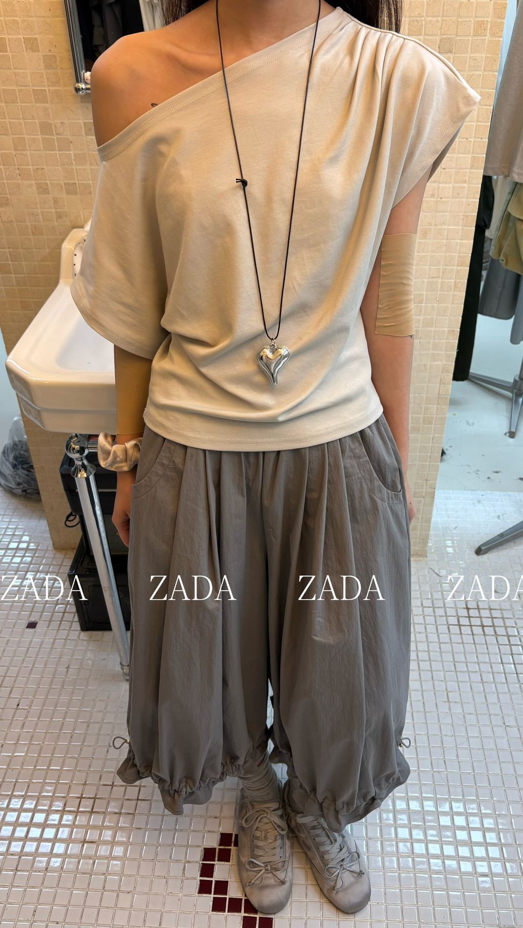 49b70918b5efed11afb47d264259f718