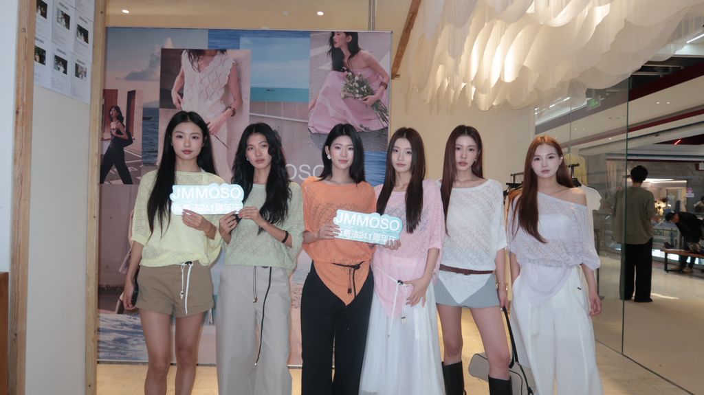 63a06753c4d6a5fb4ee2eef2e825ff7b