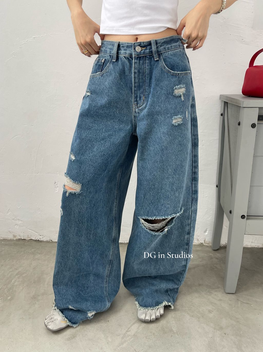 f4ba2a324e23f426afd2a76ef1d2b84e