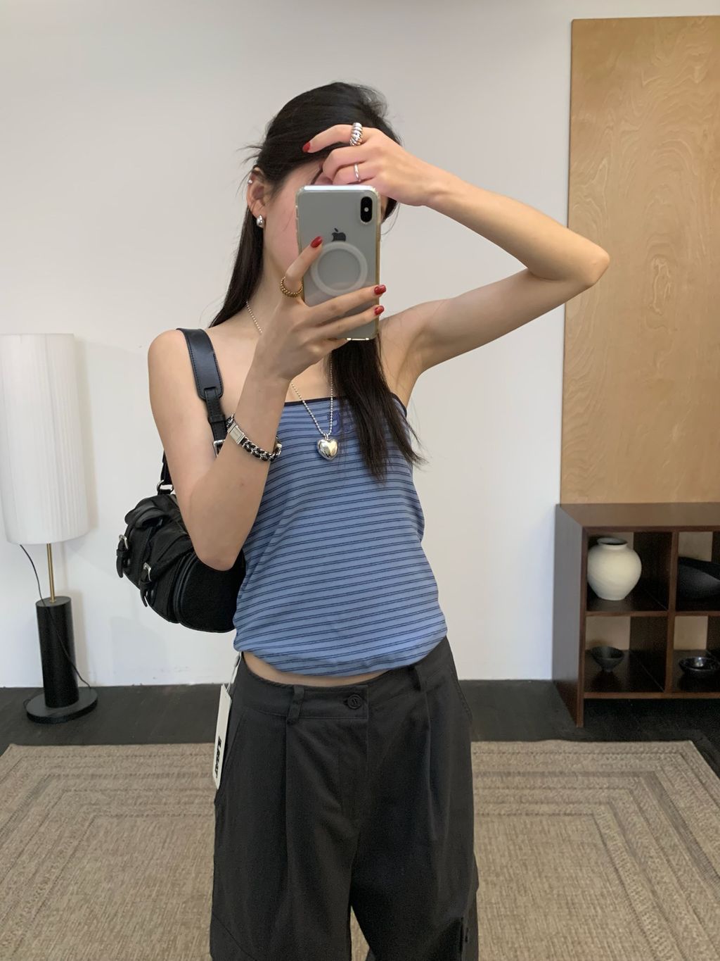 8bac24d6e3a950e7e8012c1a91e84383