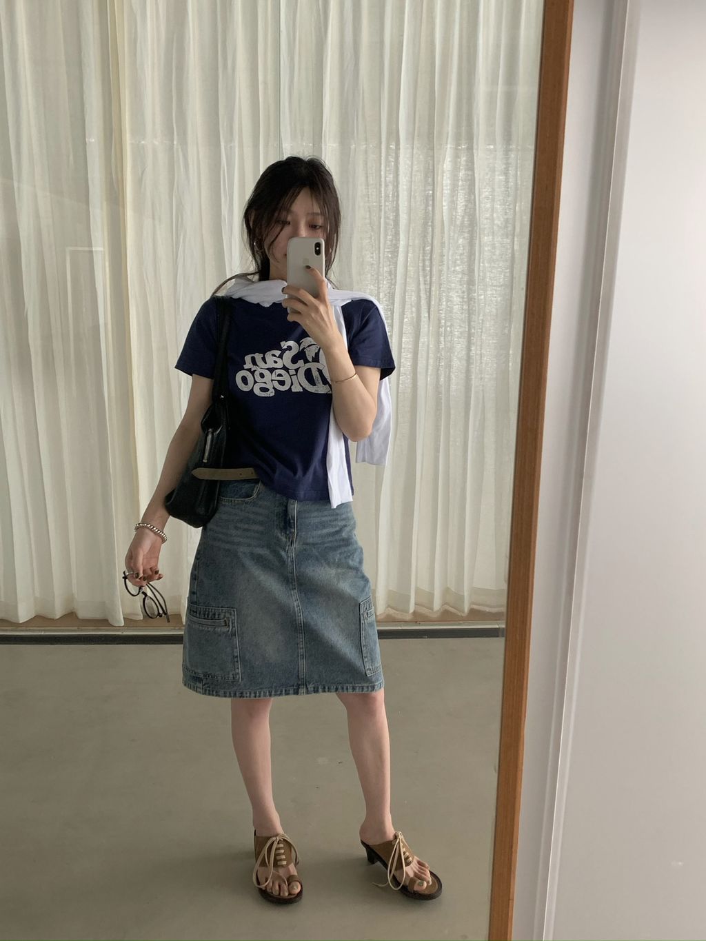 0eea60c7a6635bafc1fb9a1b65107772