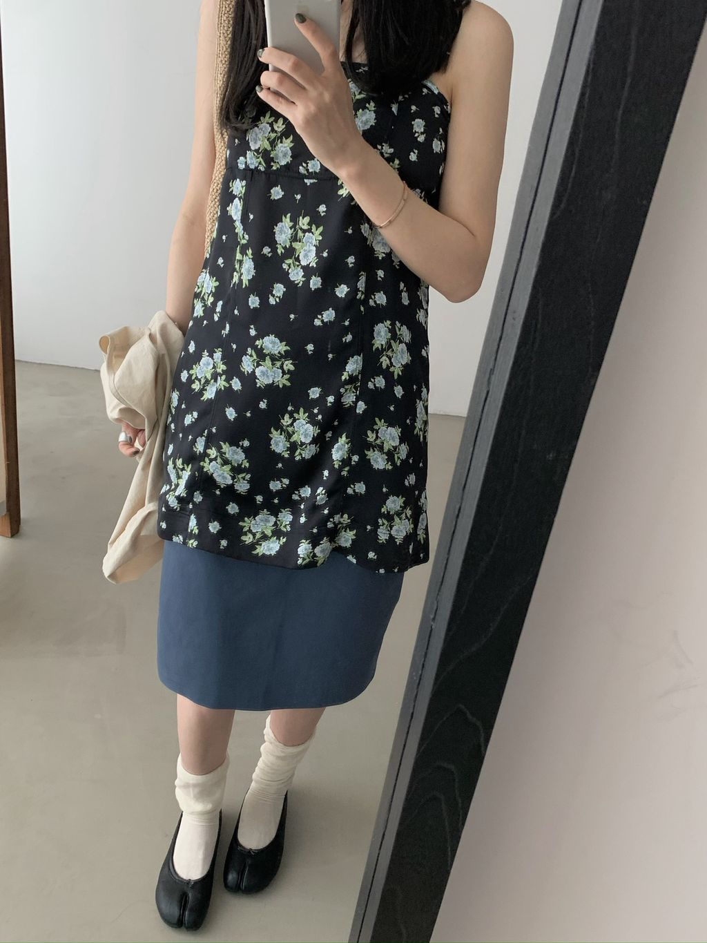 b4b3569445624036114e80b87a3f1c42