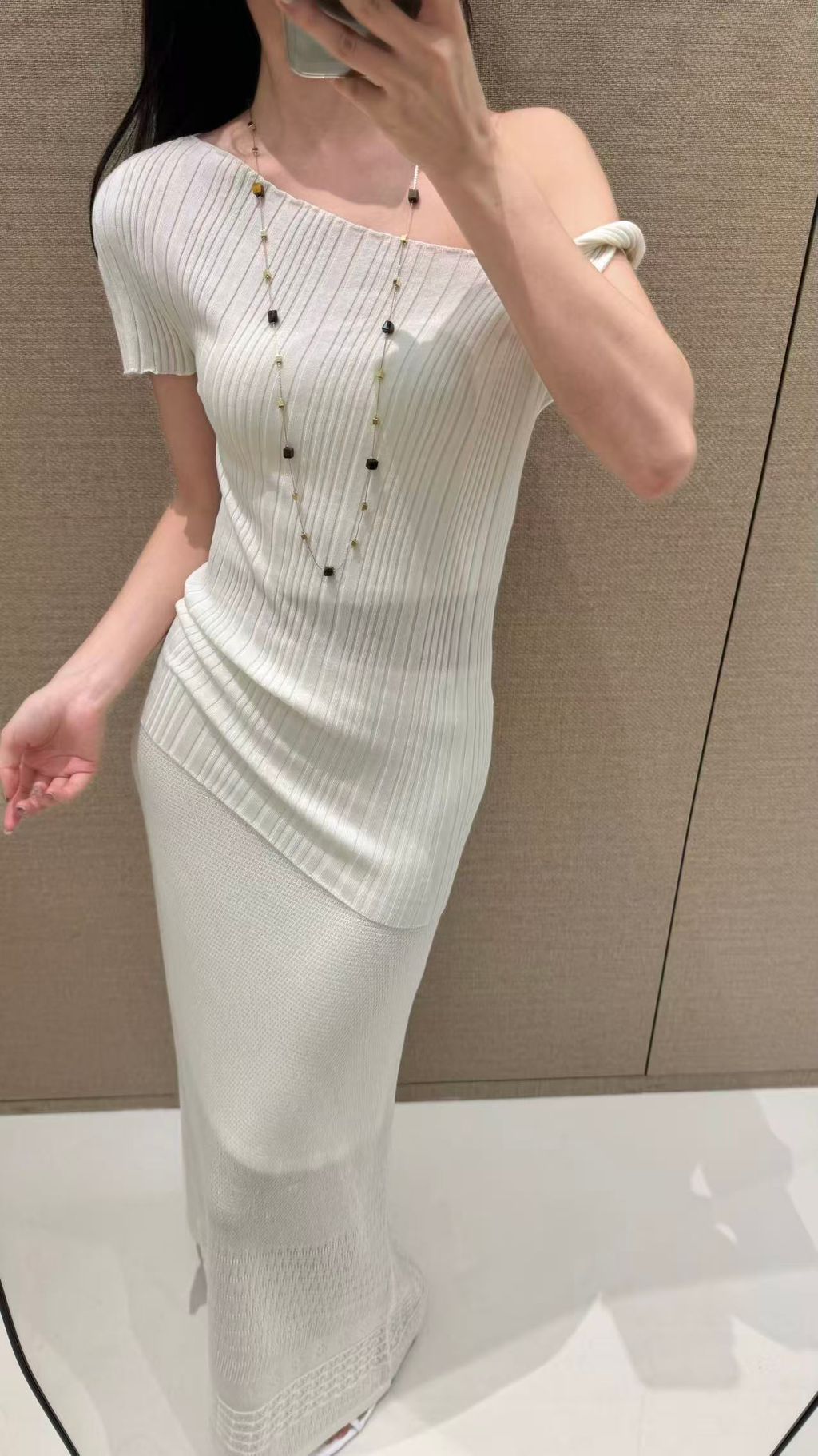 1258ffdb4fa154aed3a8033d12f67579