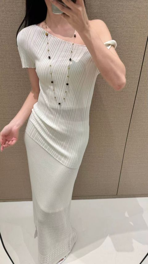 1258ffdb4fa154aed3a8033d12f67579