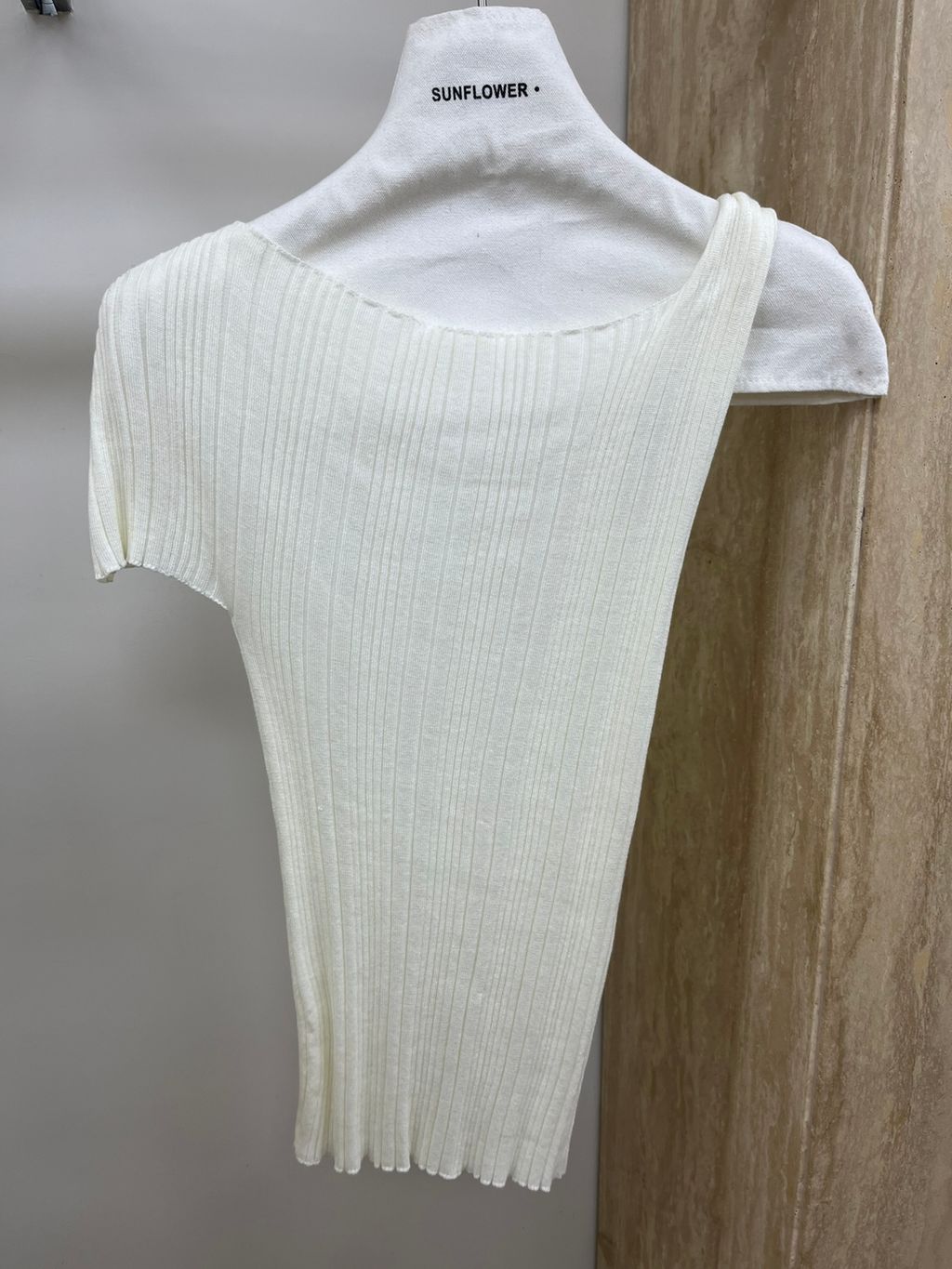 c438a14bd17920eb5f9d39d8de23a838