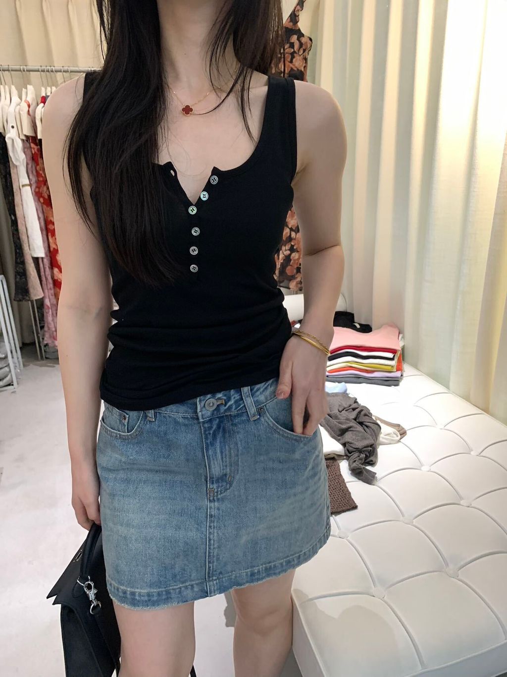 b9a71643e30e89a4a676597a0cb81327