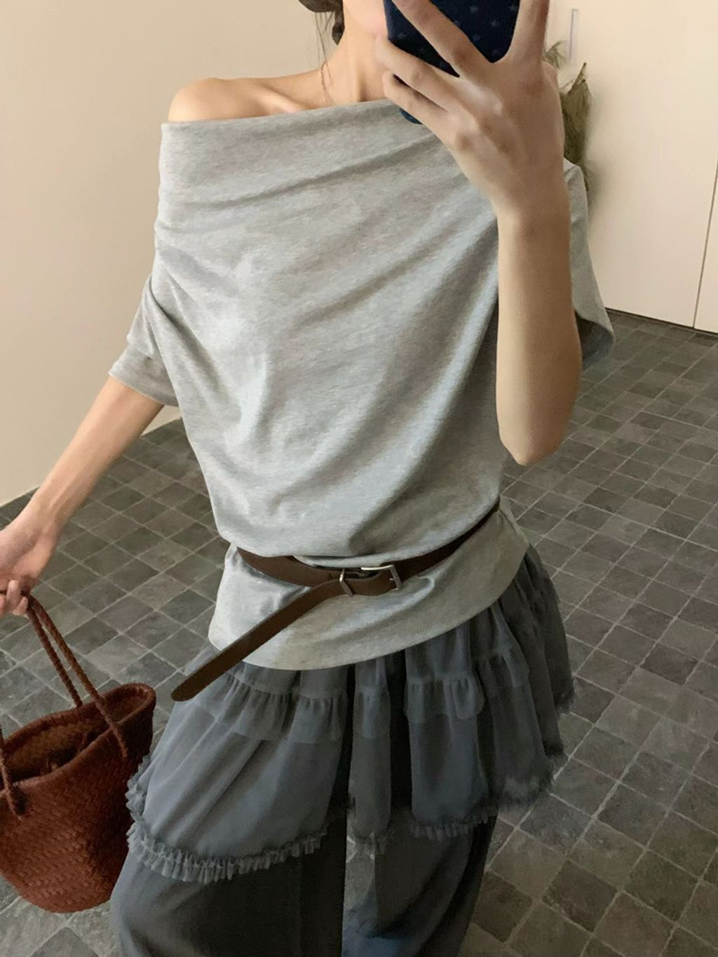 dc57314f7ea2f42571bf6884eeaffb33