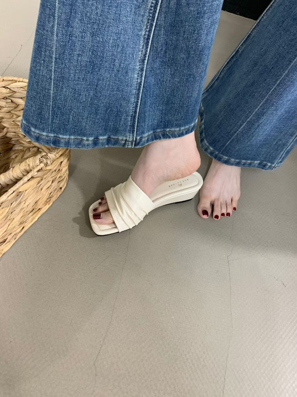 5b7cc484b11afe2cc3dfcacd8f59bc48