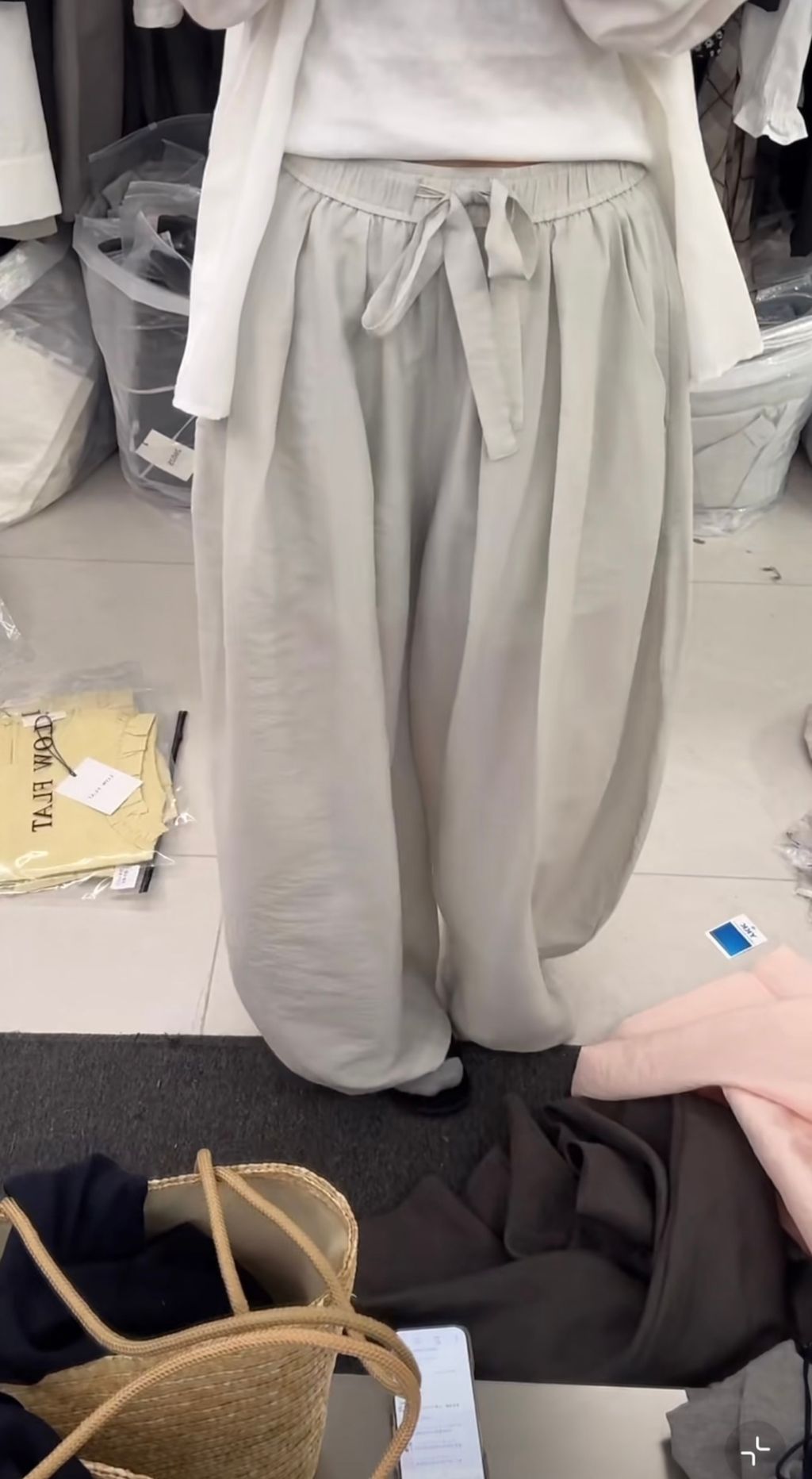 10e197aa58b15c73e4e208454a1ee6c1