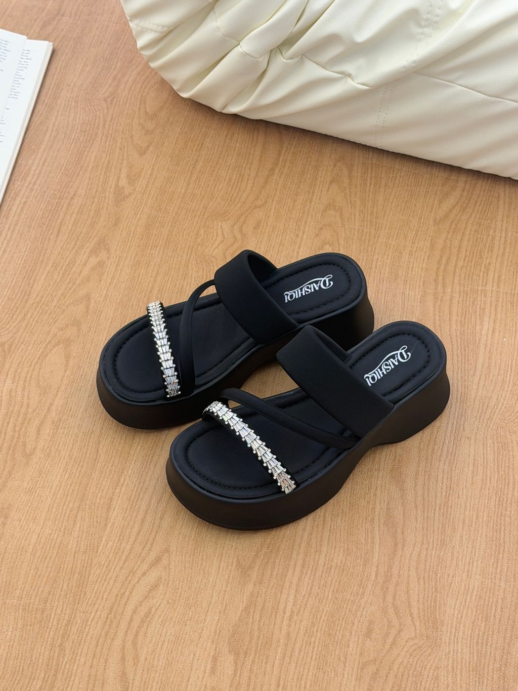 d0d93197726d84b9eab9b3b052d3a876