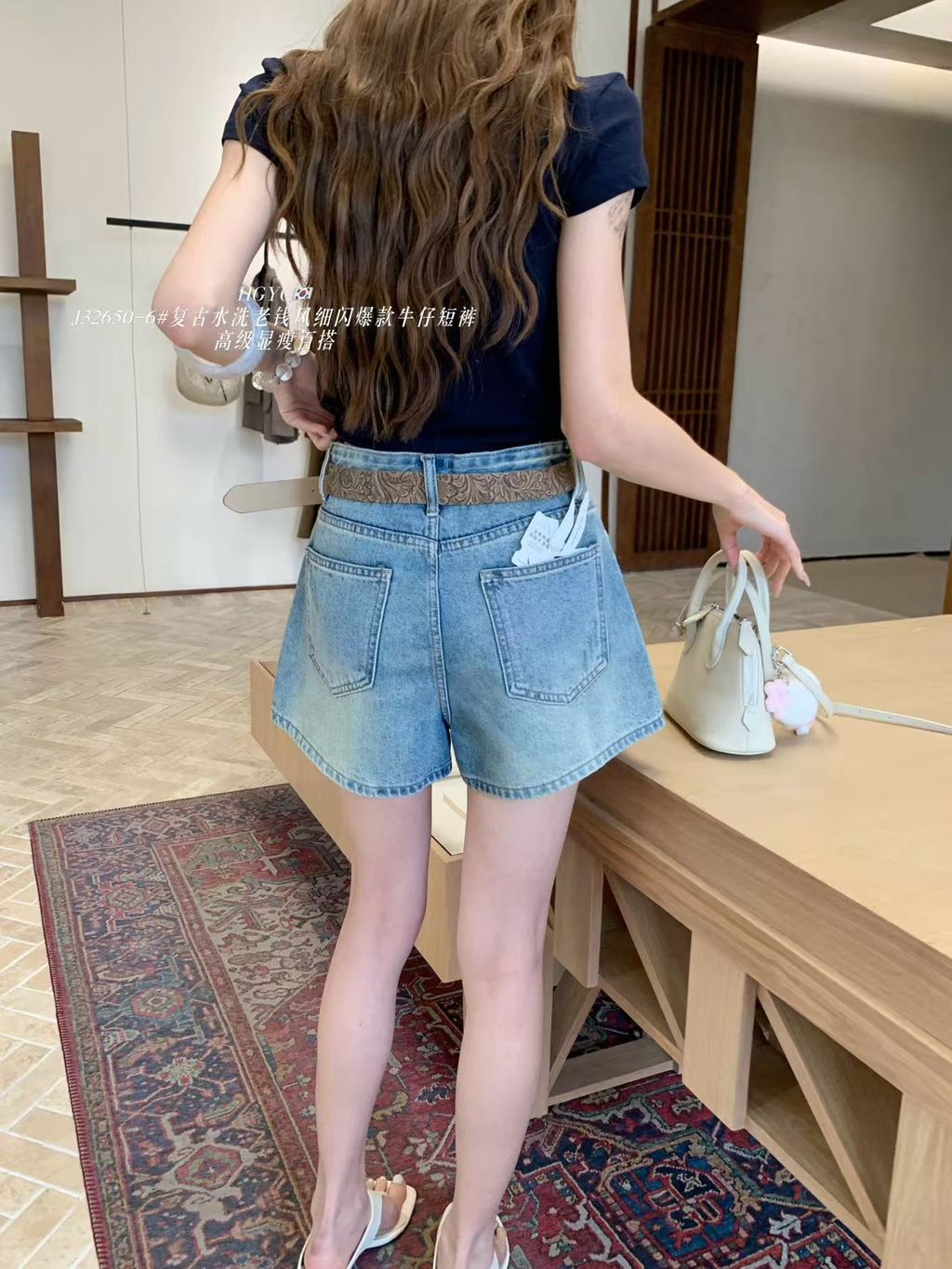 71ee2df632f5c736bfd93f1aaeb7d376