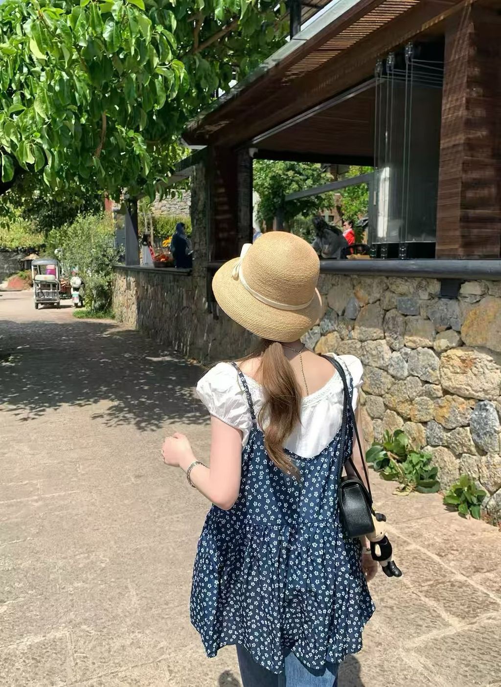 b7eaa2420374f66d75be3c7d4fda3b50