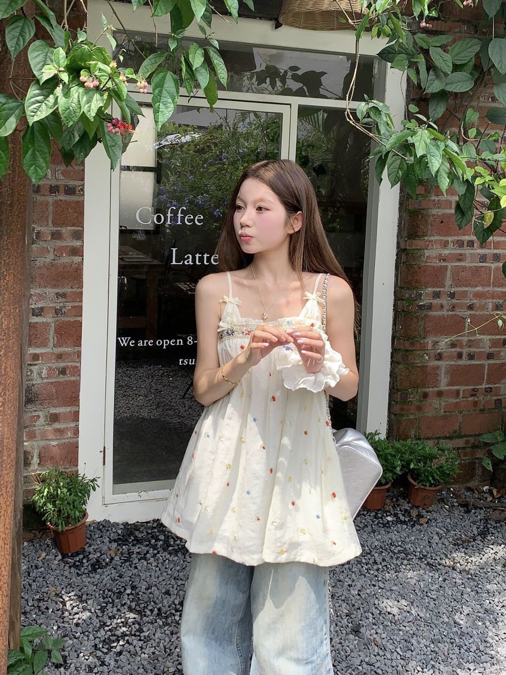 ff6e4b20e35bc67beab8bad4664dd5c8