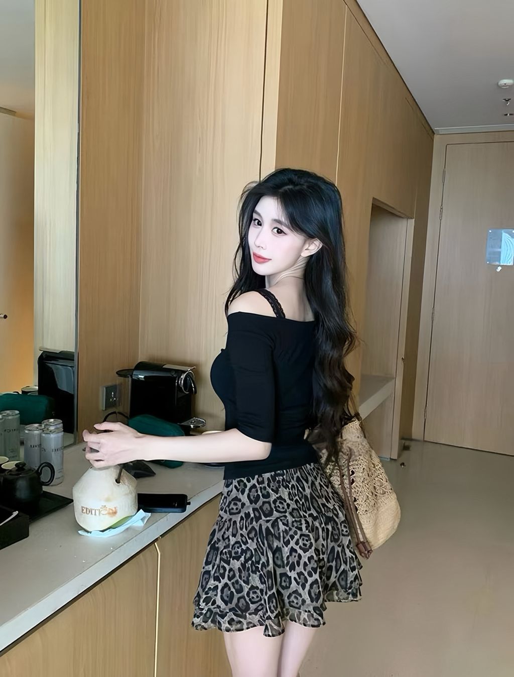 e65485f261924c8a99888618508adfda