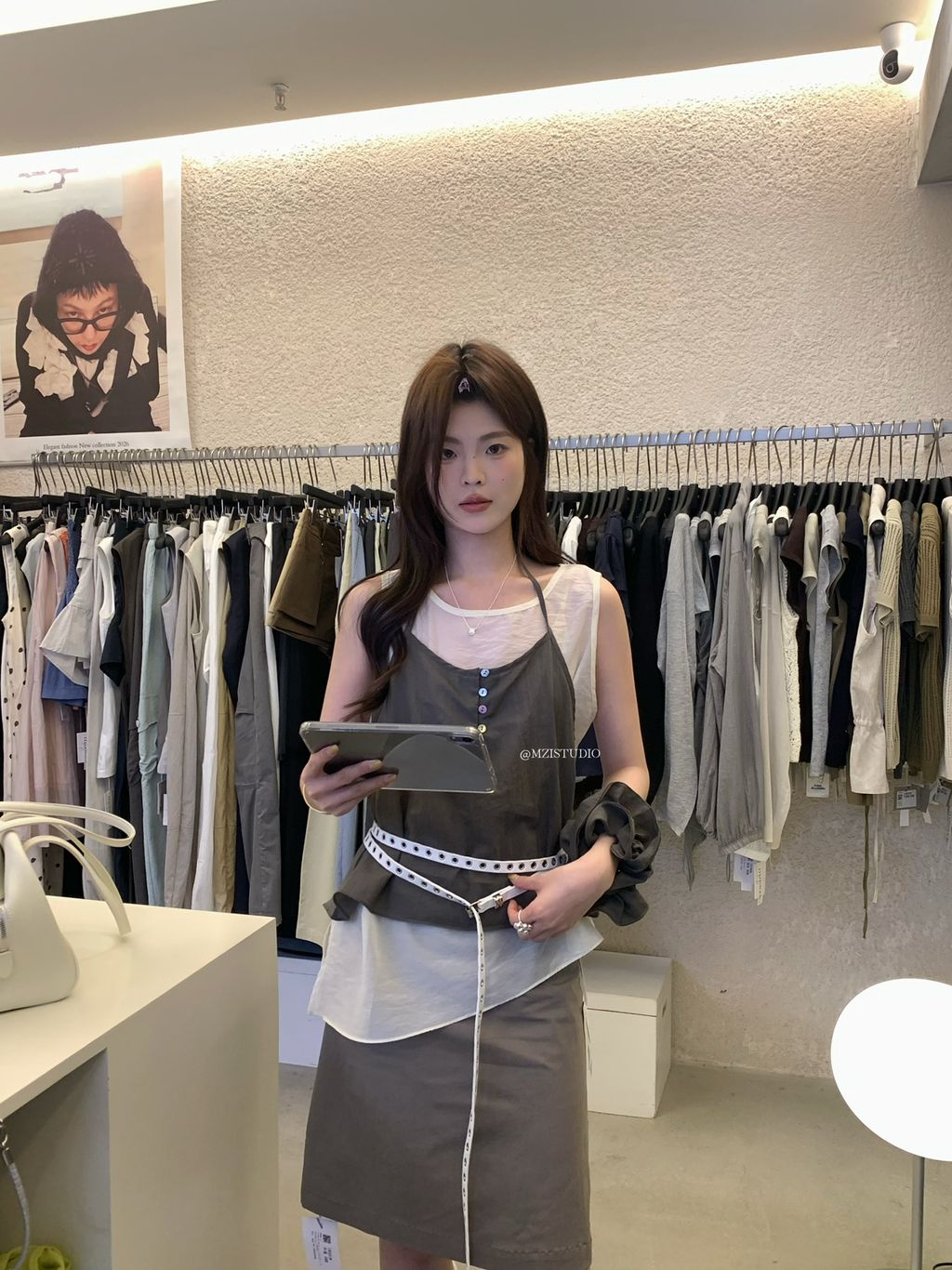 a2052858c8a23bdfe9726ff88cde3224