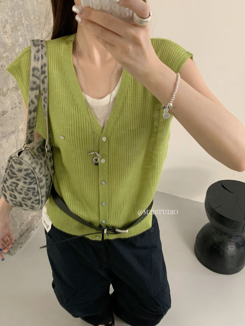 827c7bdf9d89de941953d9545ef40bea