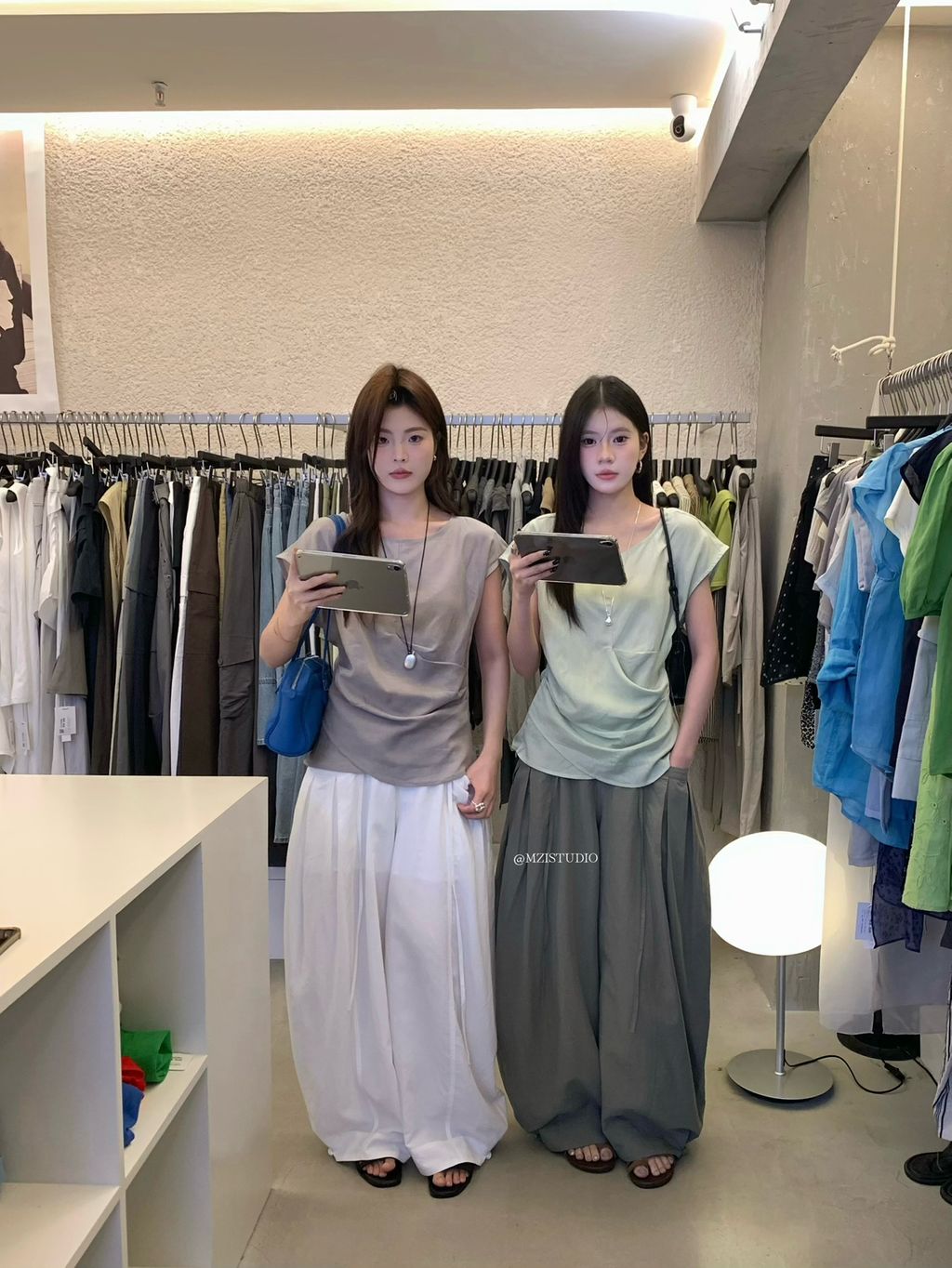 5b35e4224f7b43a9d22fd2983a913991