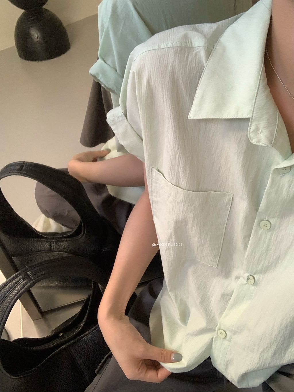 21b33a744124f333e4737383a8f49f48