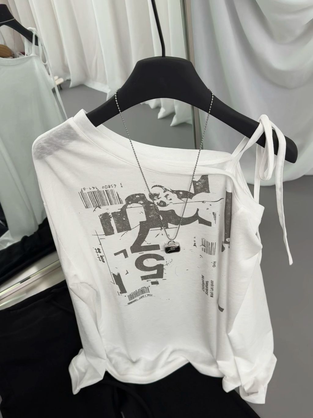 c5e833cb93824cdf918a17b0269afee4