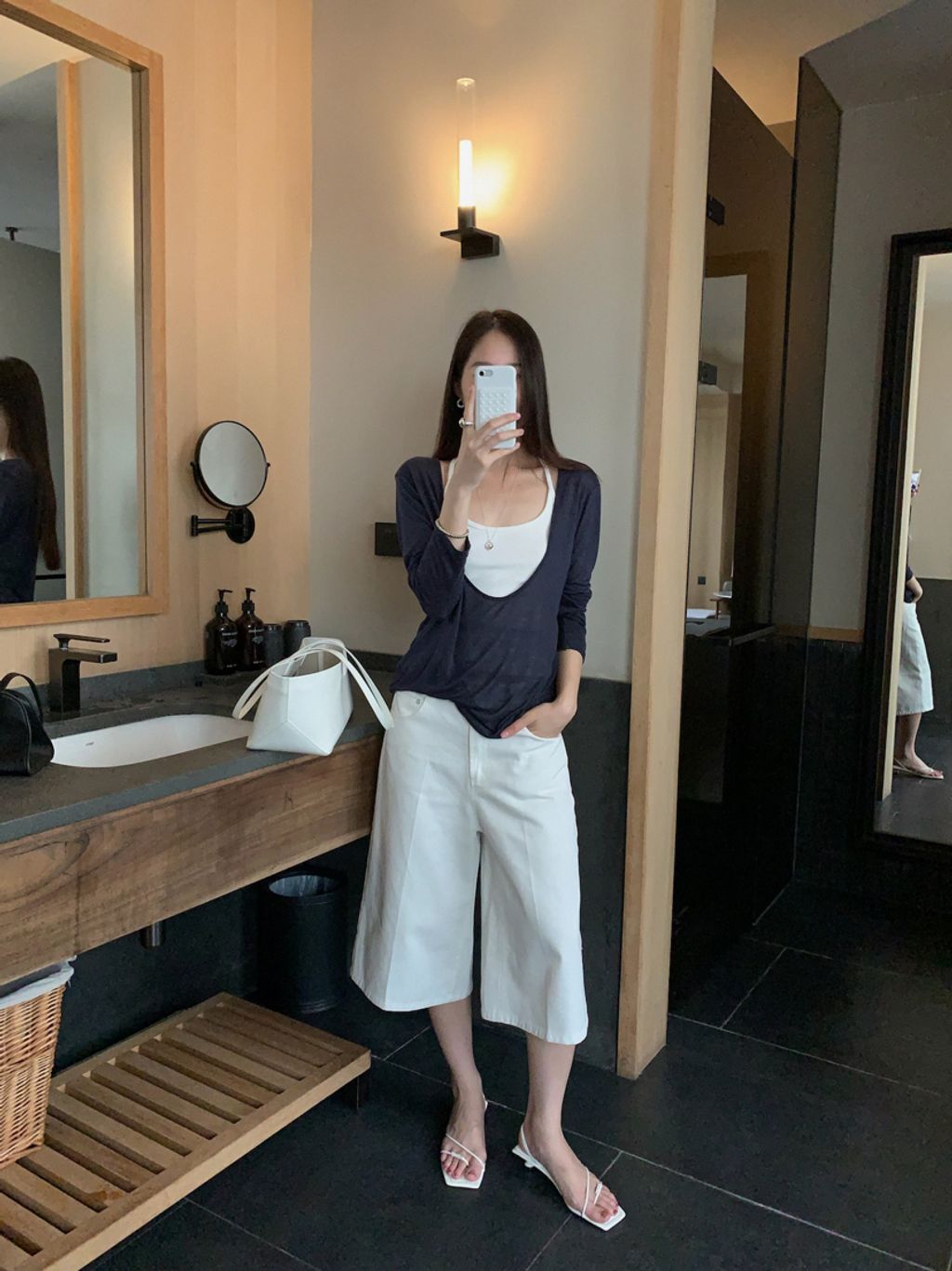 01b9a6ee396bebdbcf81714ad7b897f0