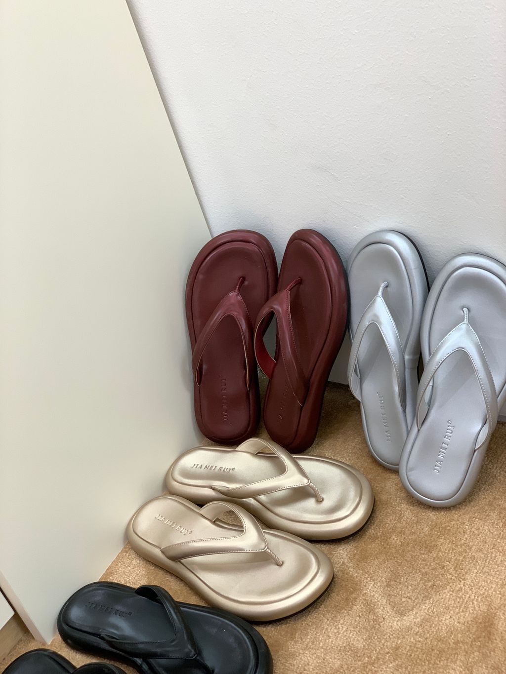 7b95c2e4324bab943dfb656b32fdd852