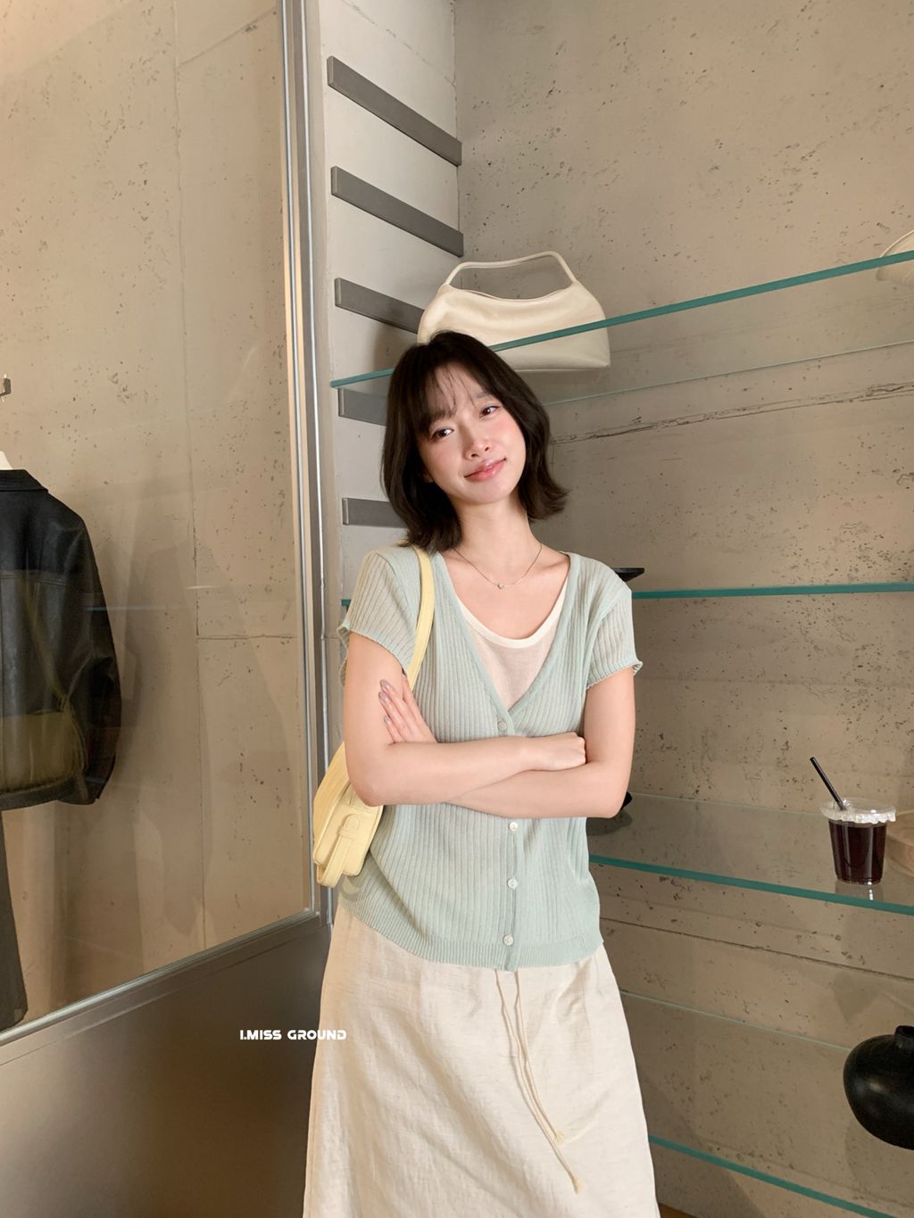 e591bc677d5a1b4fd76a8d9e14254ea4