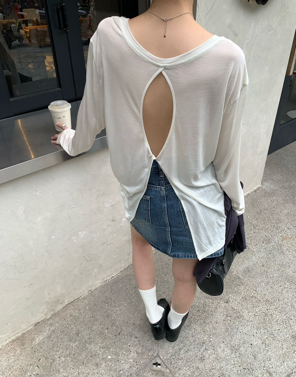 85db97ce1d7a68210e69409b8bd7324b