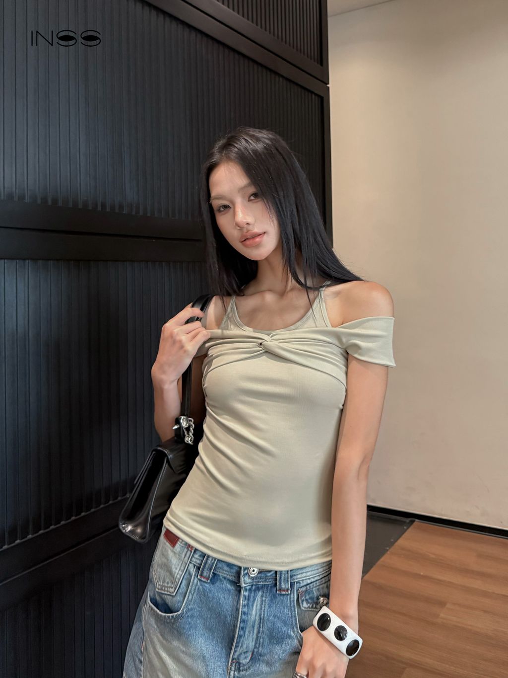c75a32fb5acab1fb317a42fa00c68e3a