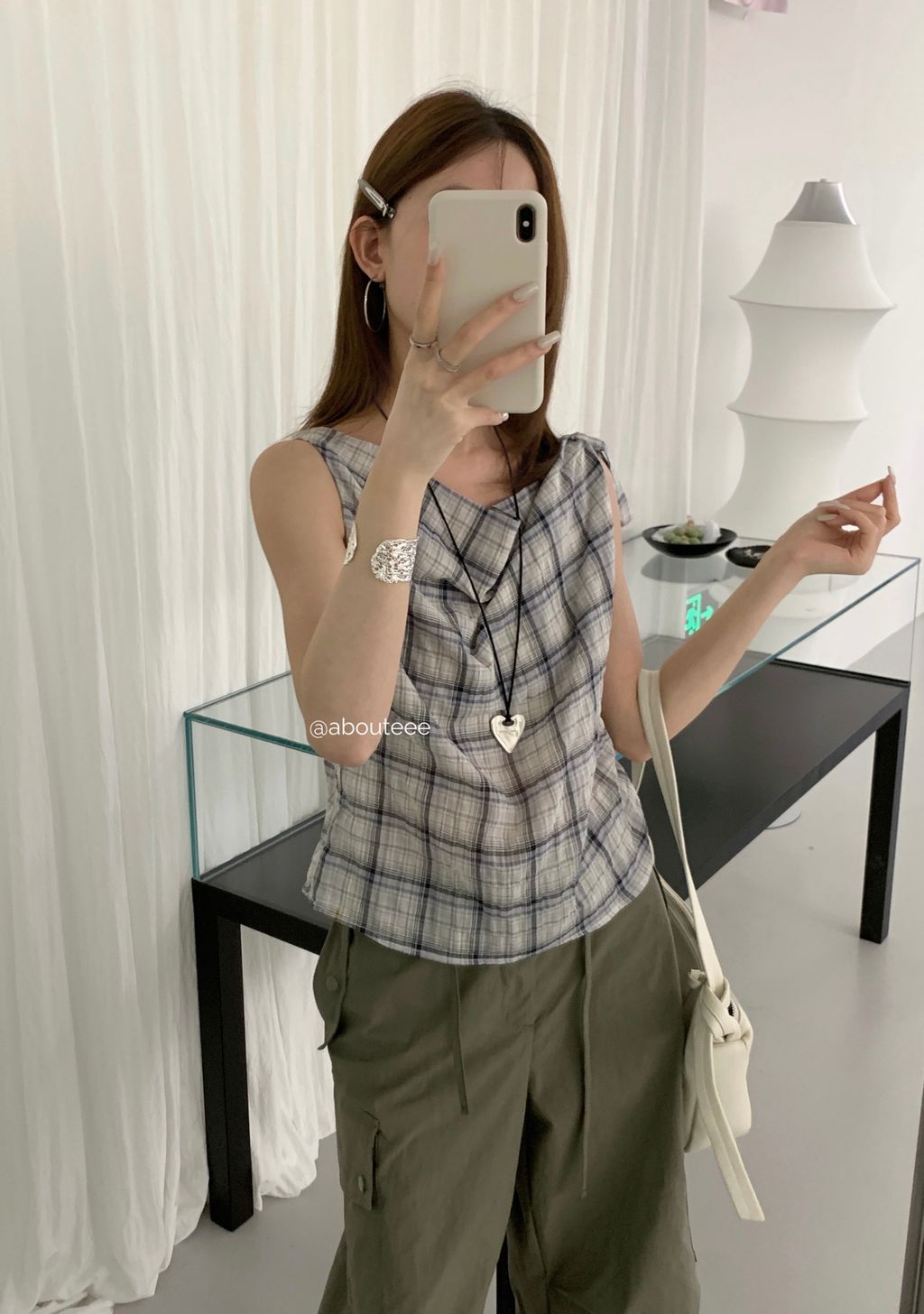 f05ba3106cef4541e3bbb6c9c0566d94