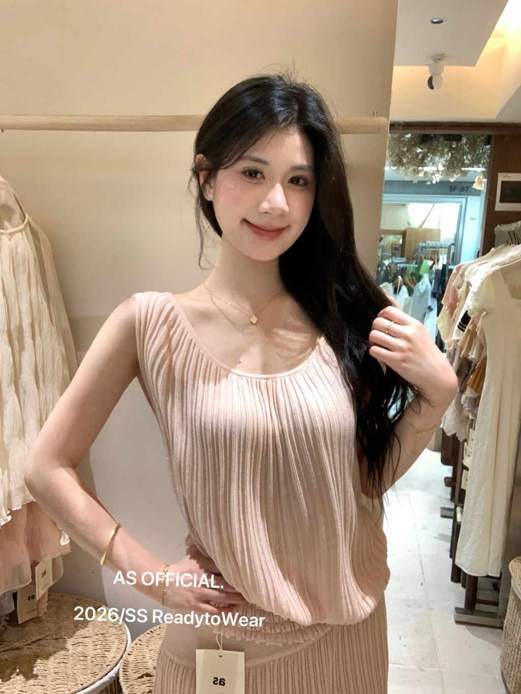 9497a37cf7edc3bb59590130268063f3
