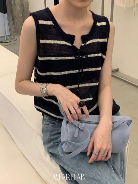 2b637712fc66d4d6809feaa27d1b4eab