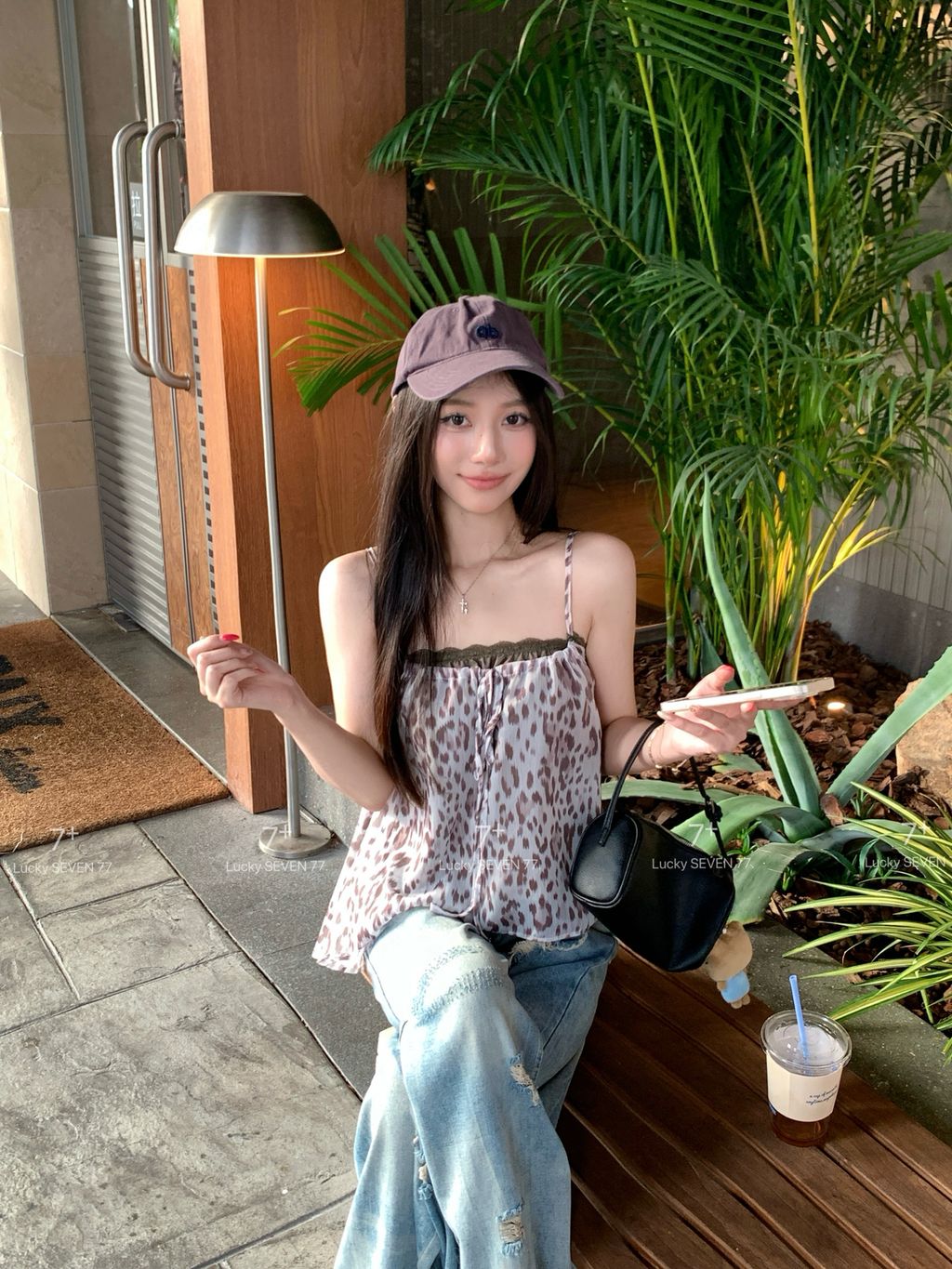 ee9f9ea33b1b616128884b31b03a50d7