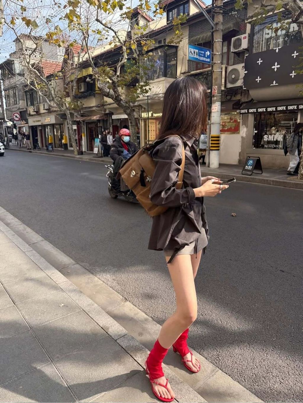 c40e5cce1ea9878b8a9aeff369c64114