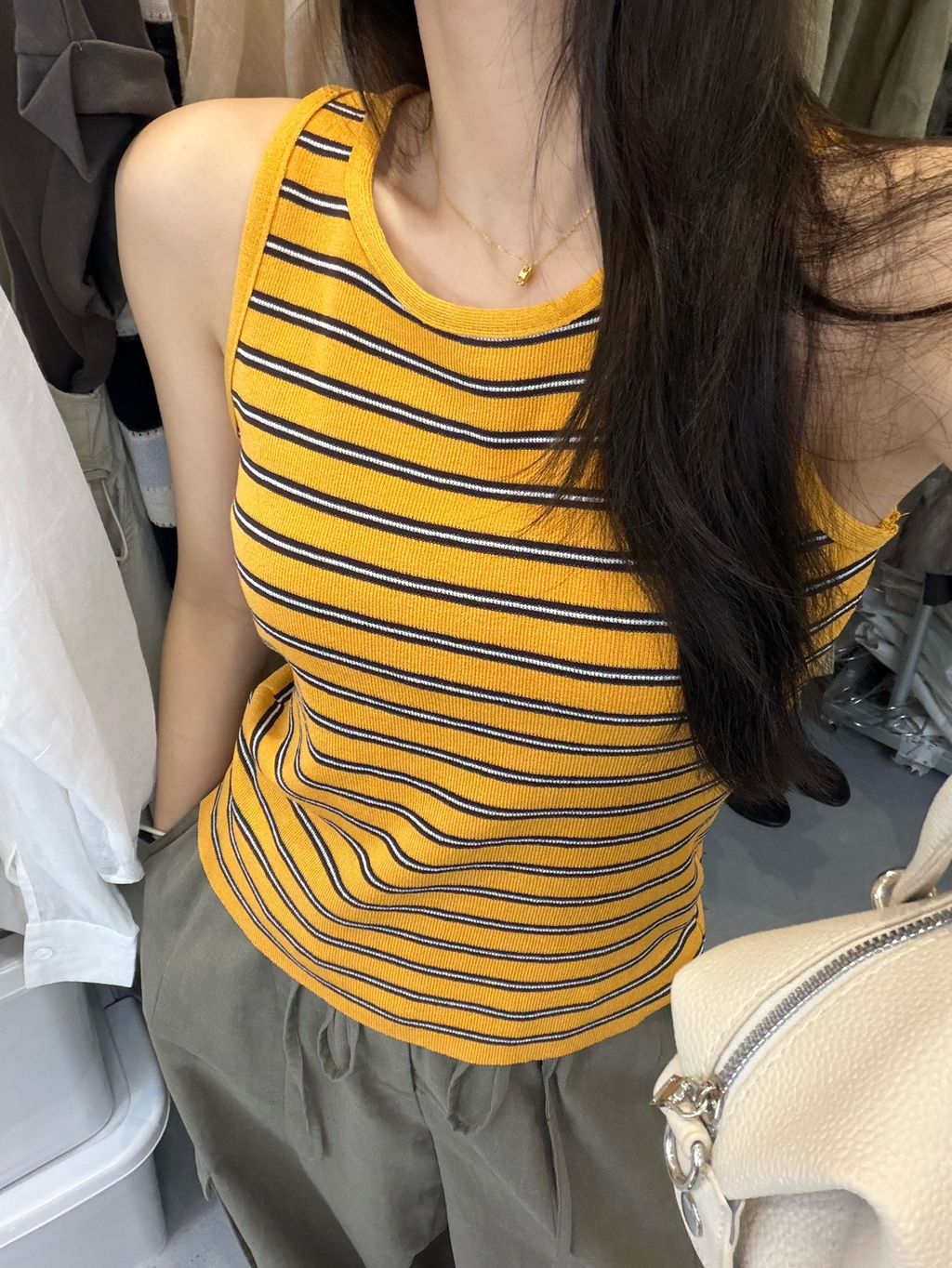 c858a72adabbdf01fba9c01738b209d3