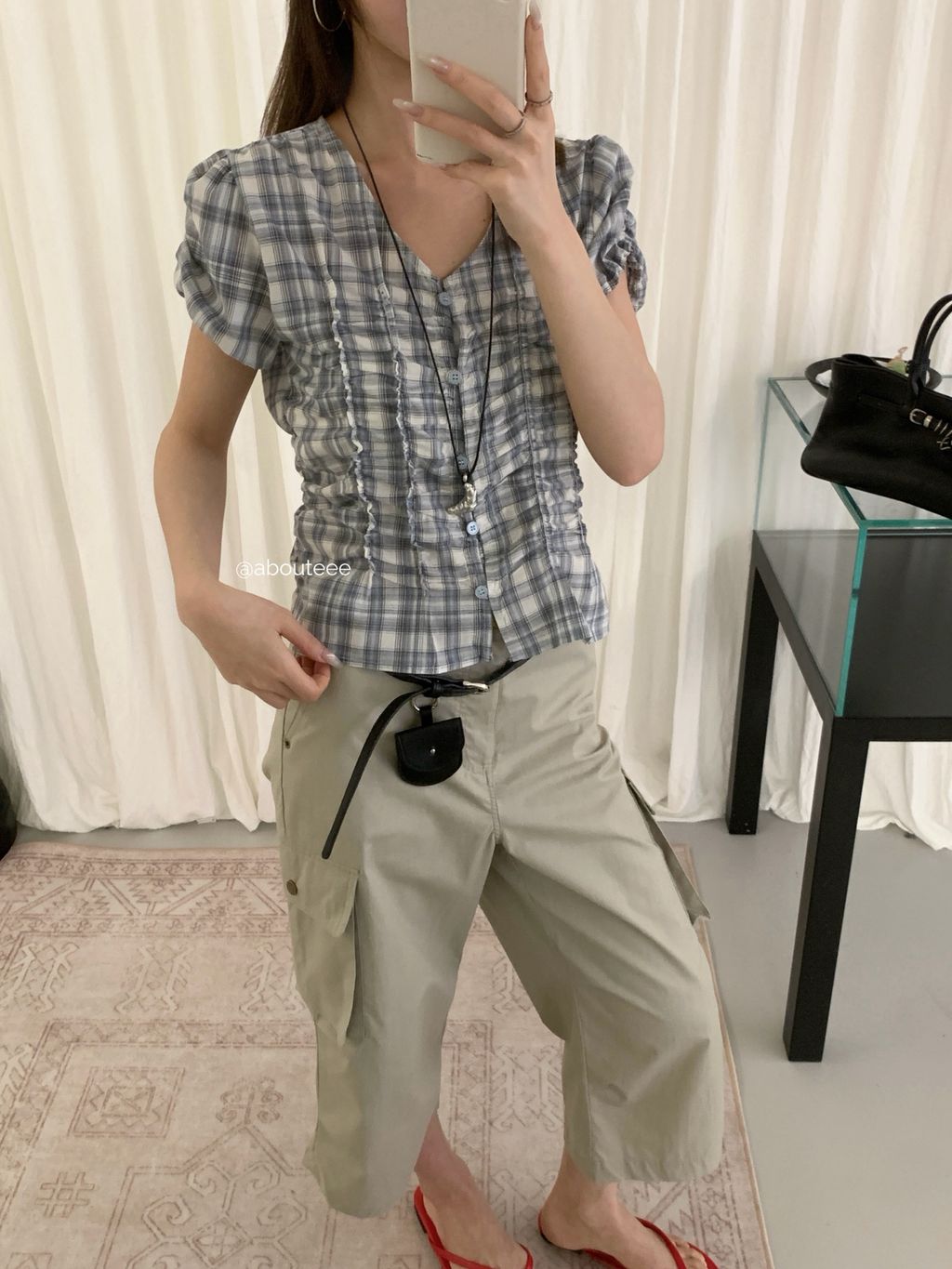 4c9fc9fc243ab72d23f6b2b83b8a443f