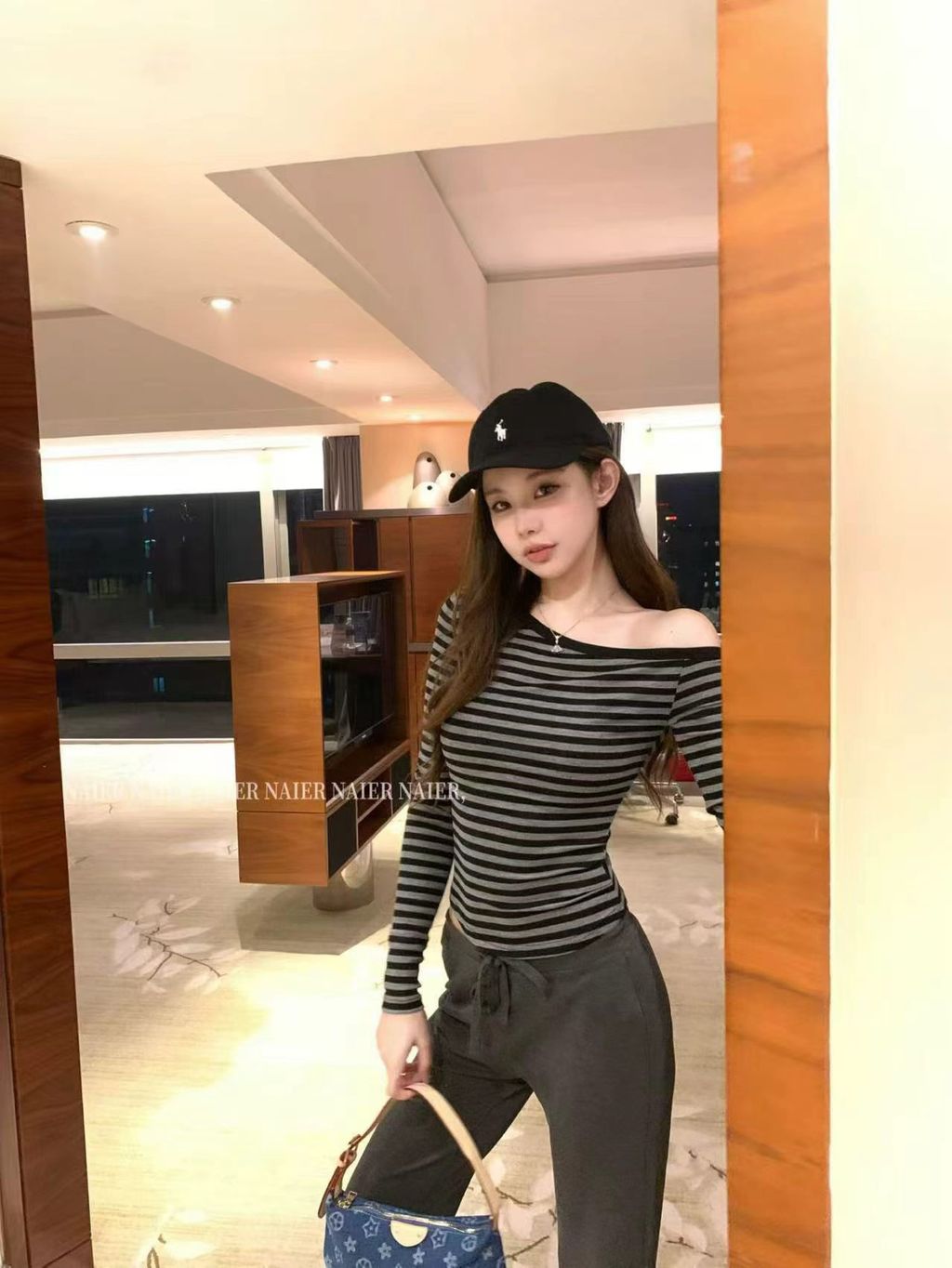 b2eeded7c0b0ea7a3f749058ce33a954
