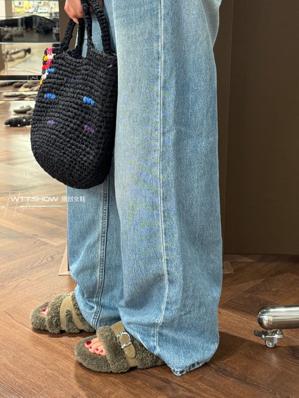0d430f3669b34342a9567981248323c4