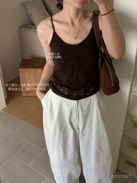 b5526e60bbc9592c2b336f40426e8d81