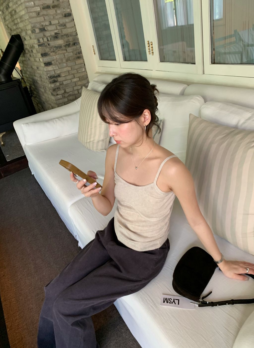 b603ff359fab71dbd2870b5a88b879b4