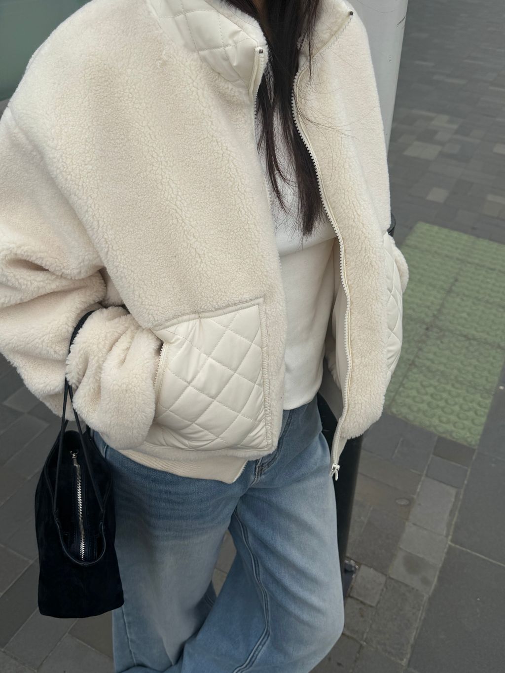 e9976bfc4eae829694b9909d1a5c586e