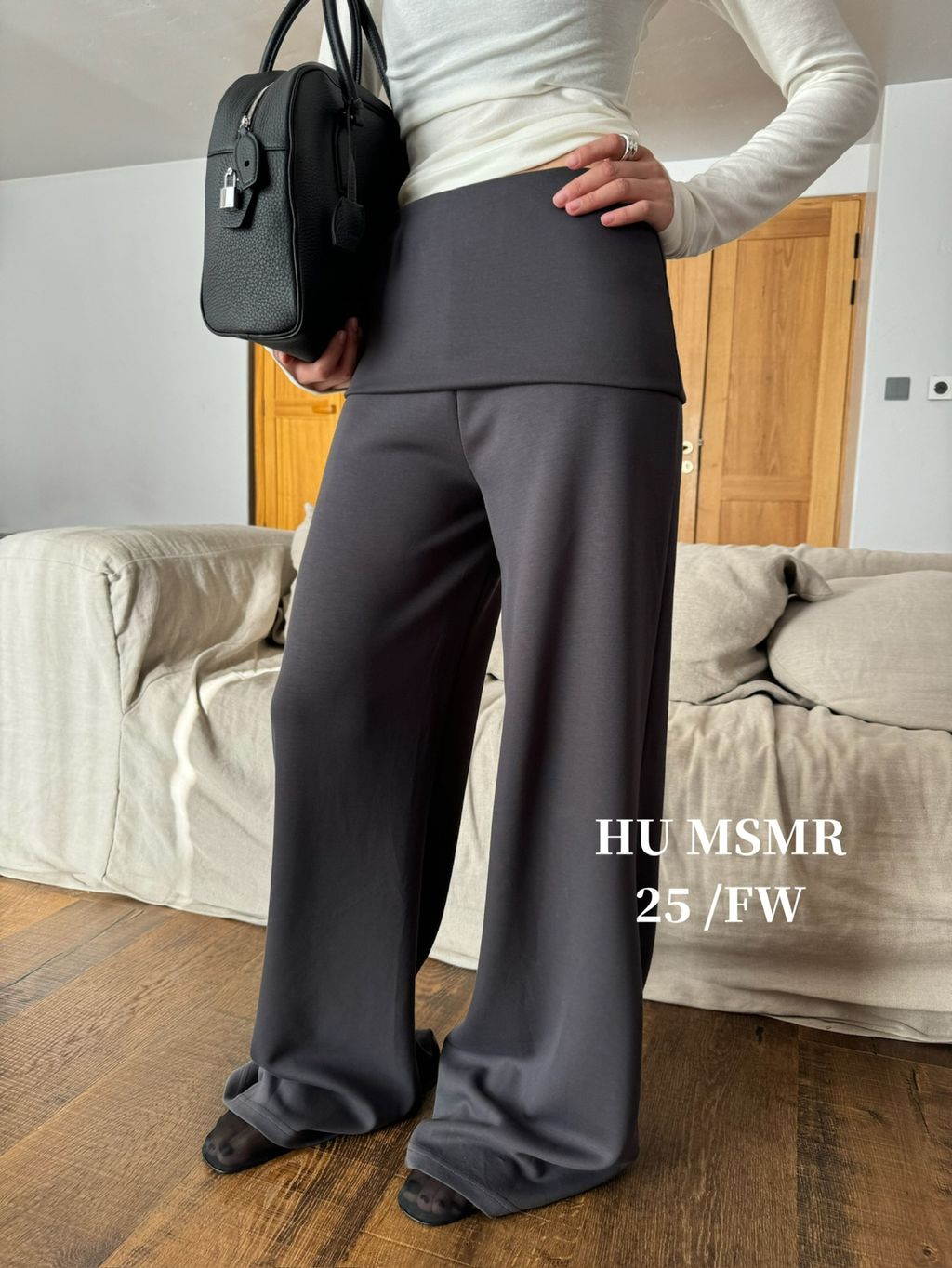 b8554359a3d8ea75d9ab7c37b6b8e62a